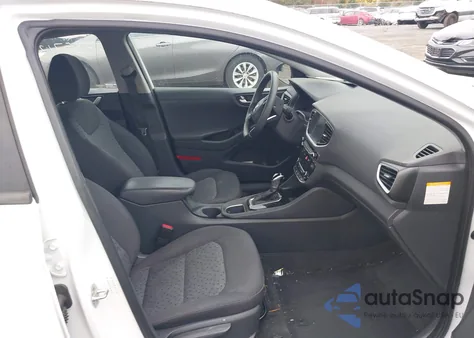 2017 Hyundai Ioniq Hybrid Blue из США, поврежденный, VIN KMHC65LC3HU030611